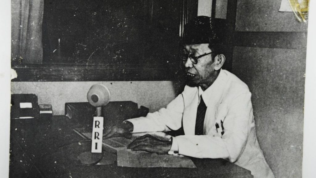 Biografi Singkat Pahlawan Pergerakan Kemerdekaan: Ki Hajar Dewantara dan Peranannya dalam Pendidikan